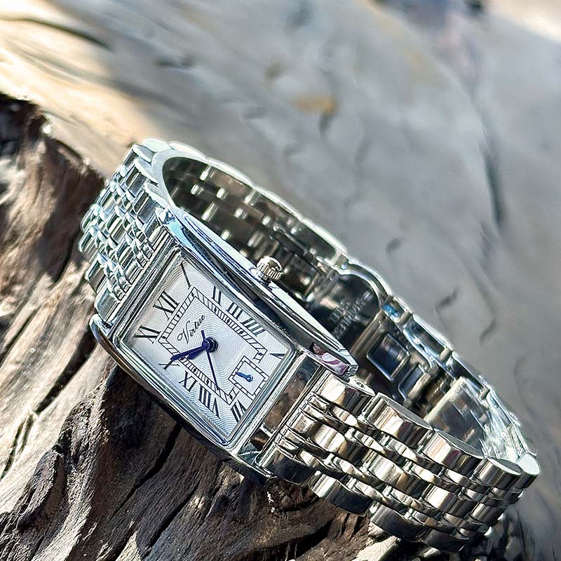 Роскошные креативные женские кварцевые ретро-часы с римской шкалой, водонепроницаемостью 3ATM, кварцевым механизмом и шкалой. - Virtue